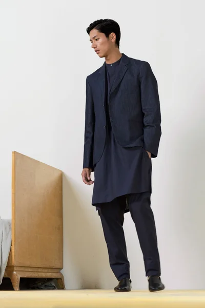 Look 15
